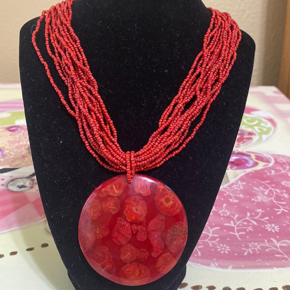 Vintage red beads pendant statement necklace